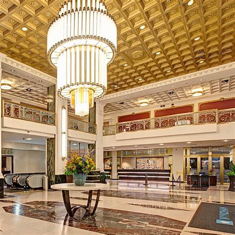 Dining Gems: Restaurants Near The New Yorker Hotel