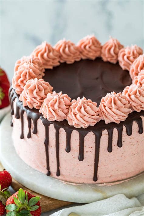 Mastering Cake Decorating: A Beginner's Guide to Beautiful Creations