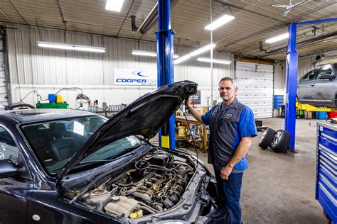Comprehensive Car Garage Services: Expert Maintenance & Repair