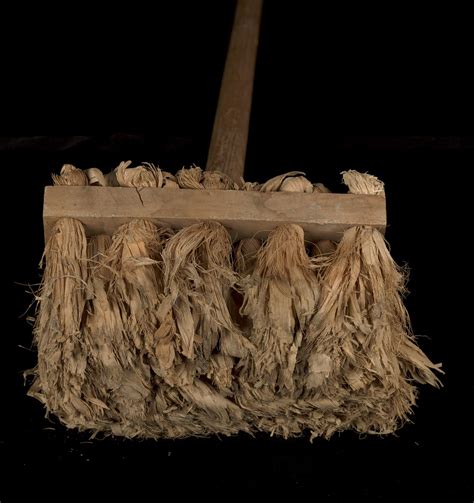 Crafting the Perfect Corn Husk Broom: A Timeless DIY Guide