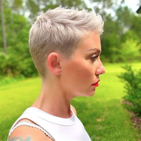 The Art of the Perfect Haircut: Transform Your Look and Boost Confidence