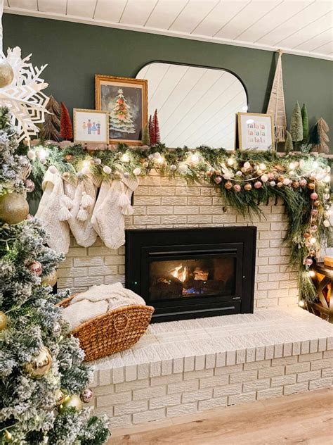 Magical Fireplace Christmas Decor Ideas to Transform Your Home