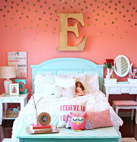 Creative & Stylish Girls Bedroom Wall Decor Ideas