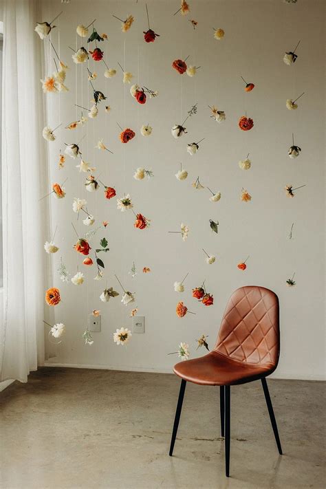 Elevate Your Space: Creative Ways to Hang Decor for Stunning Interiors