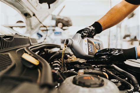 Essential Oil Change Services for Peak Vehicle Performance