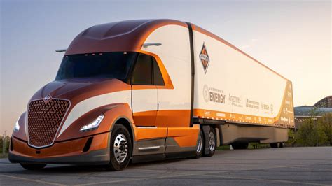 Semi Truck Wallpapers: The Open Road's Might on Your Screen