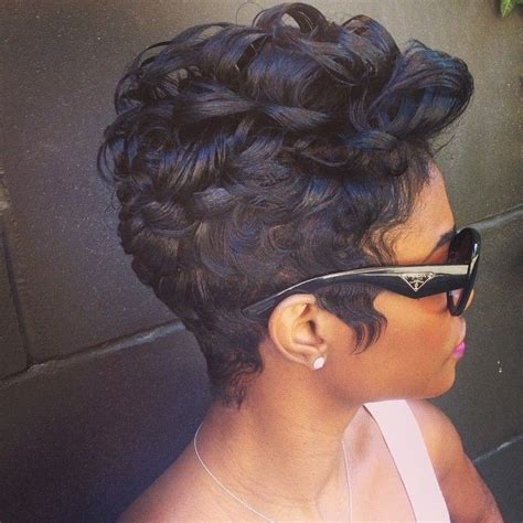 Stunning Short Haircuts for African American Women