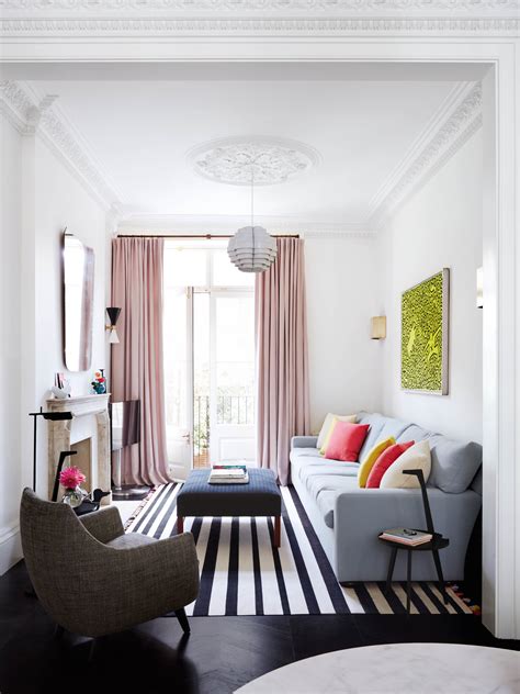 Maximizing Space: Creative Ideas for Decorating a Very Small Room