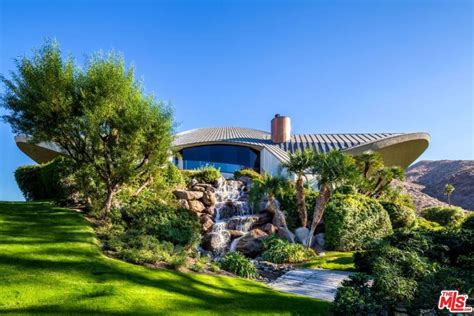 Unveiling the Enduring Home of Bob Hope: A Hollywood Legend's Sanctuary
