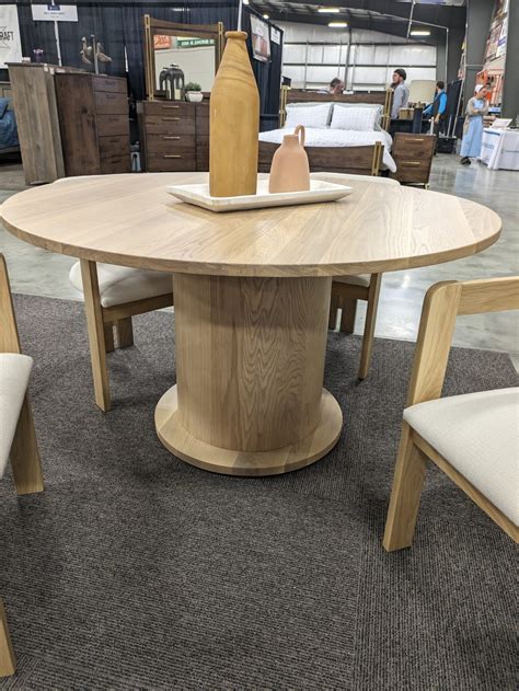 Contemporary Craftsman Furniture: Blending Tradition with Modern Elegance
