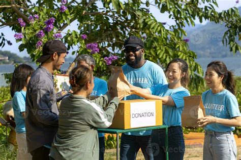 Making a Difference: Humanitarian Volunteer Opportunities
