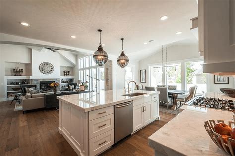 Designing the Perfect Kitchen Island with Integrated Sink and Dishwasher