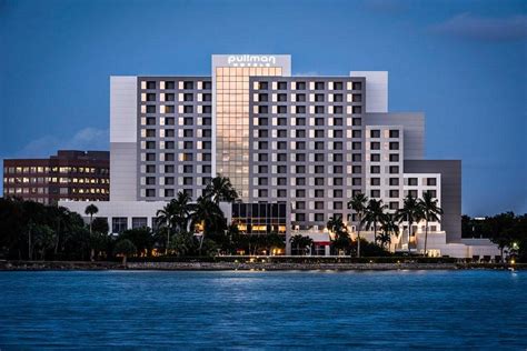 Unwind and Dine: Exploring Top Miami Airport Hotel Restaurants