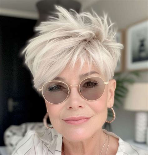 Chic Modern Short Haircuts for Women: Unleash Your Style