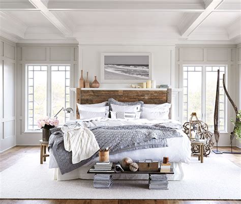 Coastal Charm: Designing a Serene New England Style Bedroom Retreat