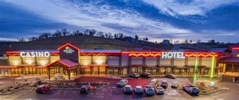Rain Rock Casino Resort Hotel: Your Ultimate Luxury Getaway in Southern Oregon