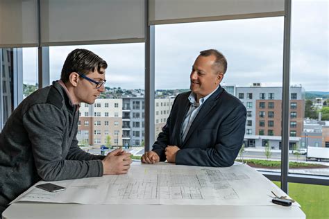 How Much Does It Cost to Become a Real Estate Broker?