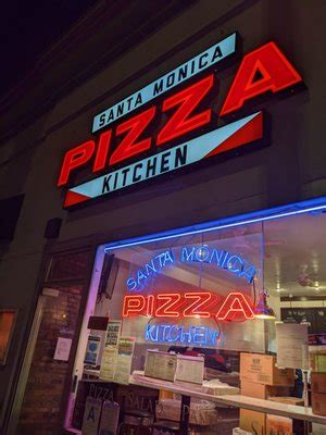 Santa Monica Pizza Kitchen: A Culinary Journey of Flavor and Local Charm