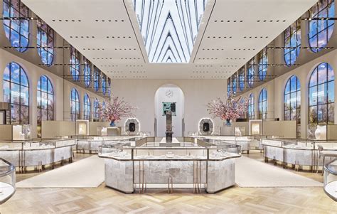 Tiffany & Co.'s Iconic New York City Flagship: A Gem of Fifth Avenue