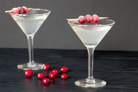 White Cosmo Cocktail Recipe: A Refreshing Twist on a Classic