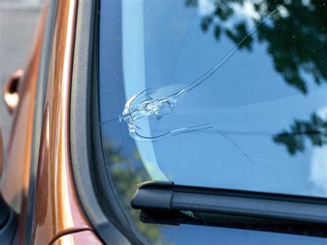 Saving Your Ride: Essential Guide to Windshield Crack Repair
