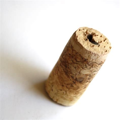 Mastering Wine Opening: How to Effortlessly Remove a Stubborn Cork